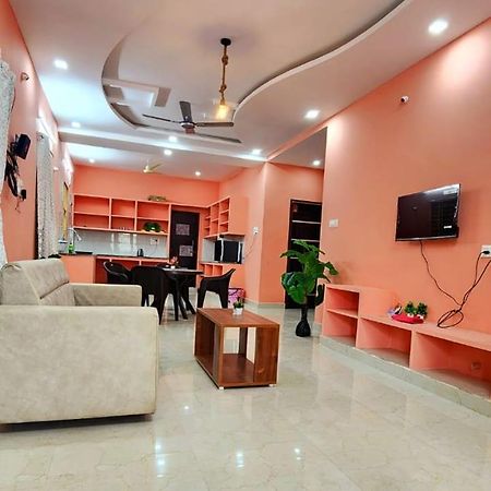 Ruhithahomestay- Ac Rooms-Free Wifi- Android Tv - Near To Alipiri- Door Service Tirupati Luaran gambar