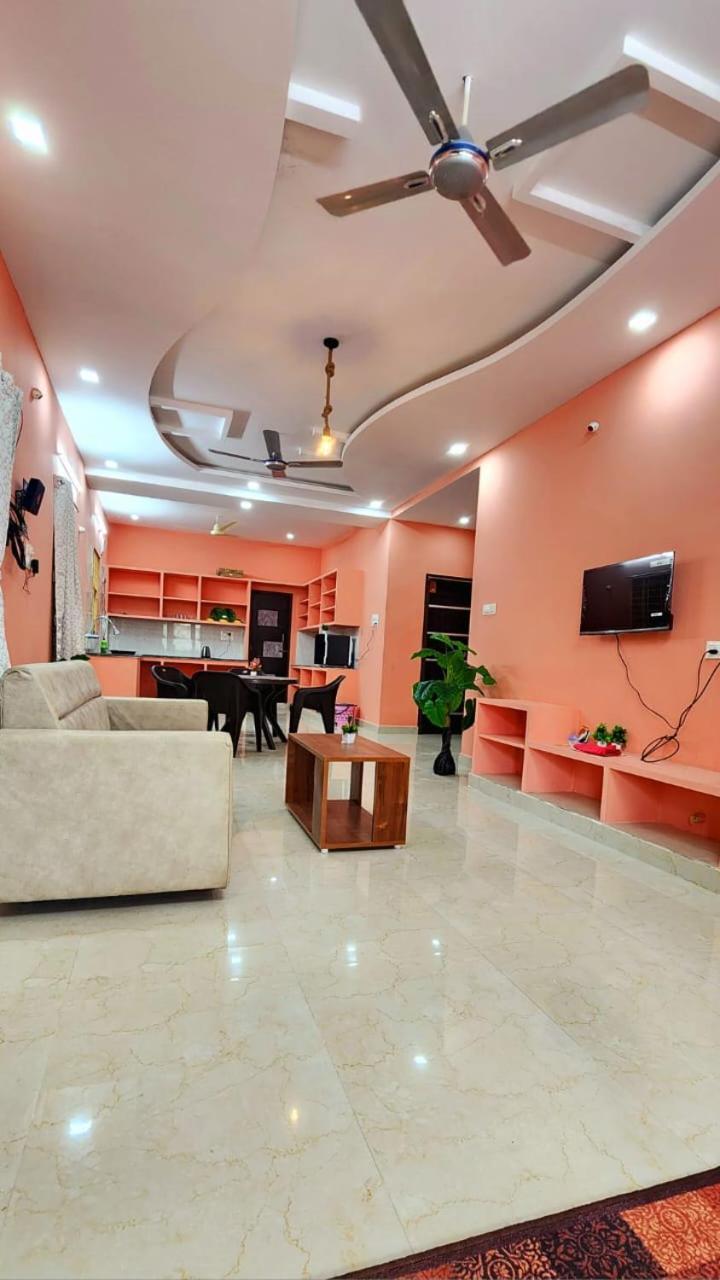 Ruhithahomestay- Ac Rooms-Free Wifi- Android Tv - Near To Alipiri- Door Service Tirupati Luaran gambar