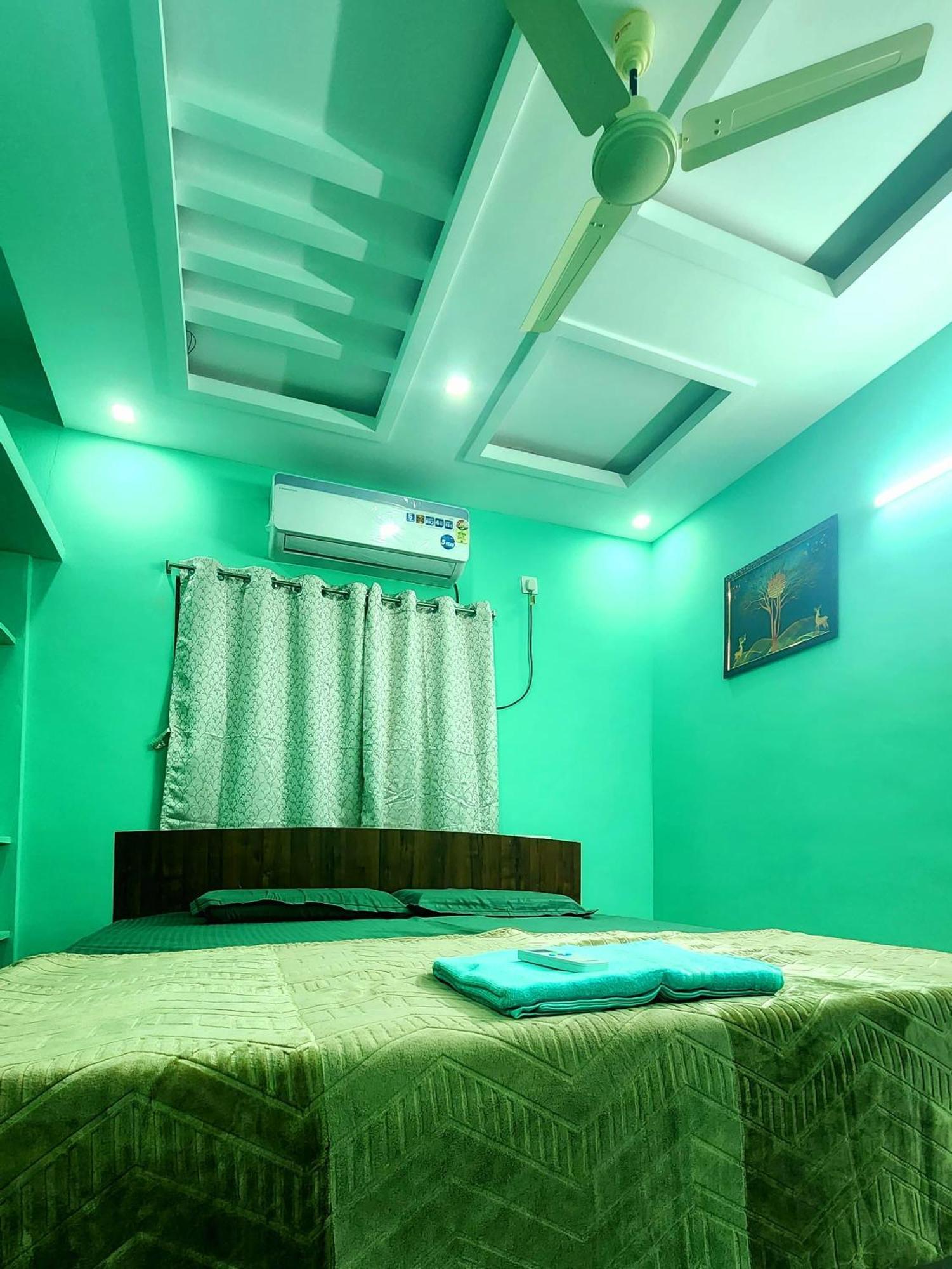 Ruhithahomestay- Ac Rooms-Free Wifi- Android Tv - Near To Alipiri- Door Service Tirupati Luaran gambar